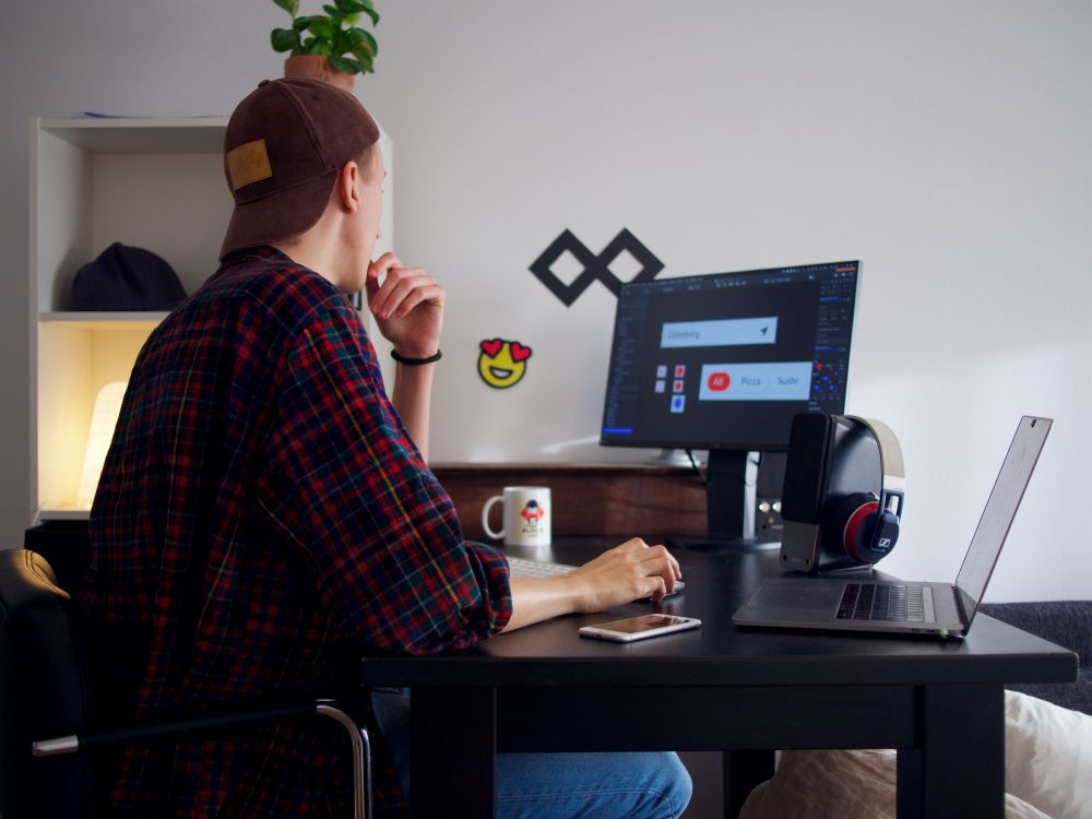 Freelance grafisk designer i København